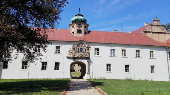 Egy lengyel város polgármestere rendkívüli ötlettel állt elő: megpróbálja meggyőzni Elon Muskot, hogy vásárolja meg a város szívében található gyönyörű kastélyt. A polgármester különleges levélben fejezte ki, miért lenne ez a befektetés nemcsak a város, h