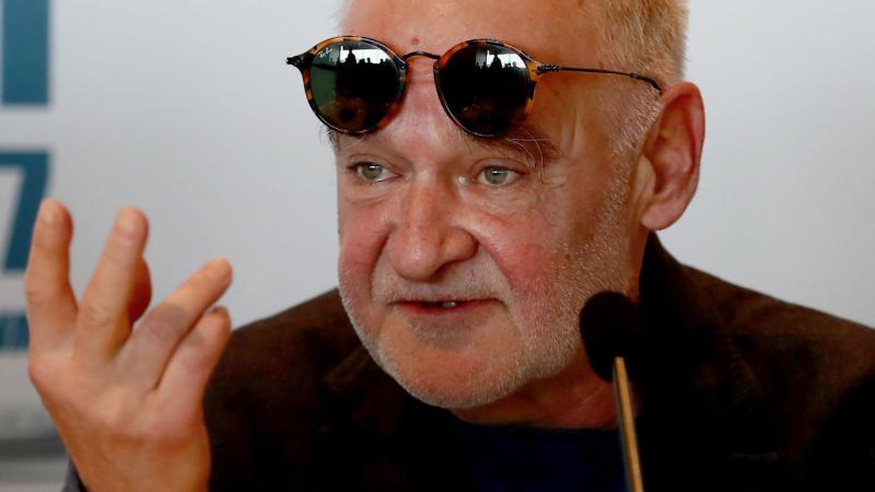 Tarr Béla: Krasznahorkai Nobel-díja az összes eddigi kitüntetés megérdemelt ékköve

Tarr Béla munkássága és Krasznahorkai László írói teljesítménye egyaránt különleges helyet foglal el a kortárs művészet palettáján. Krasznahorkai Nobel-díja nem csupán egy